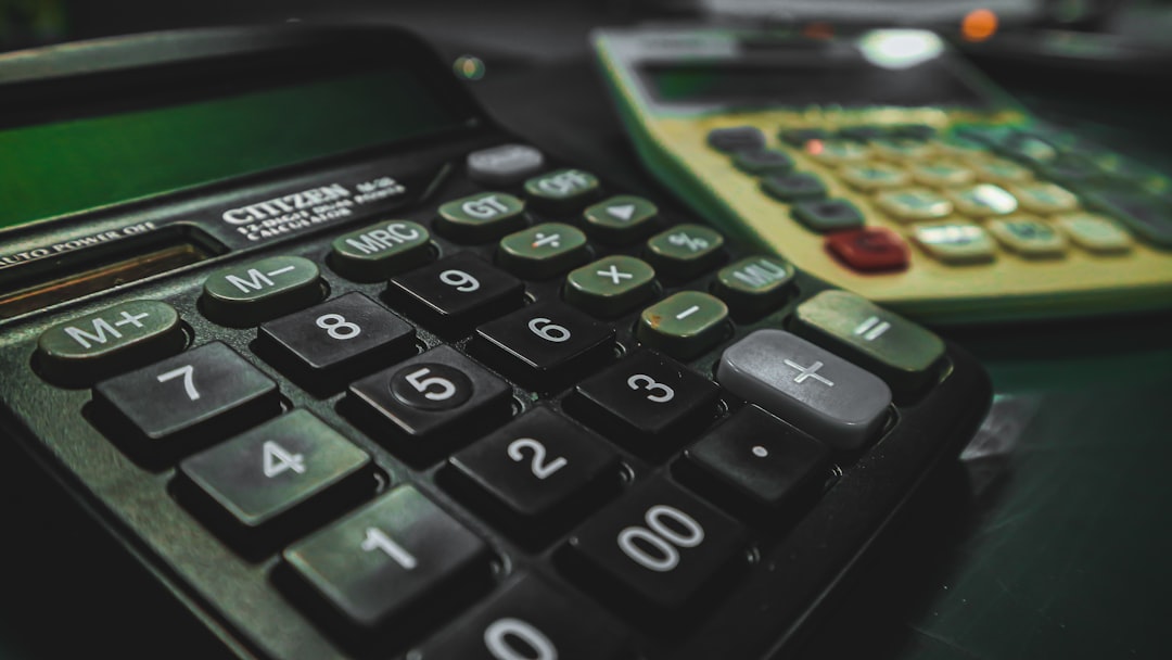 Empréstimo Consignado: Vantagens, Desvantagens e Como Conseguir as Melhores Taxas