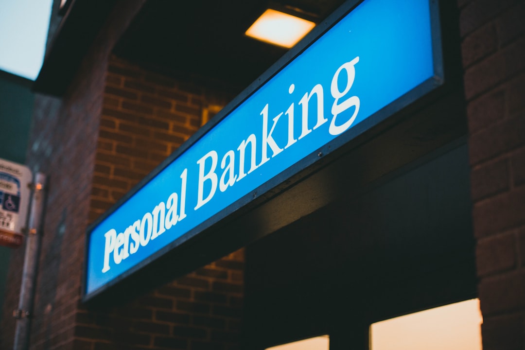 Empréstimo Pessoal: Como Comparar Taxas, CET e Escolher o Melhor Banco